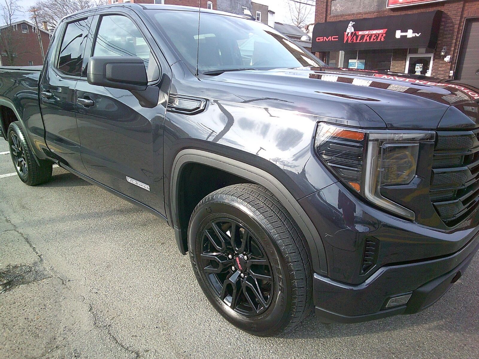 2023 GMC Sierra