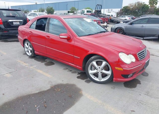 2005 MERCEDES-BENZ C-Class
