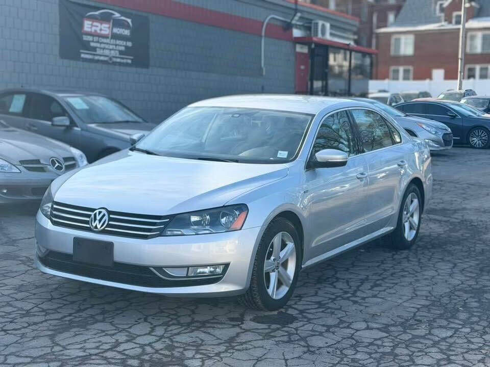 2015 VOLKSWAGEN Passat