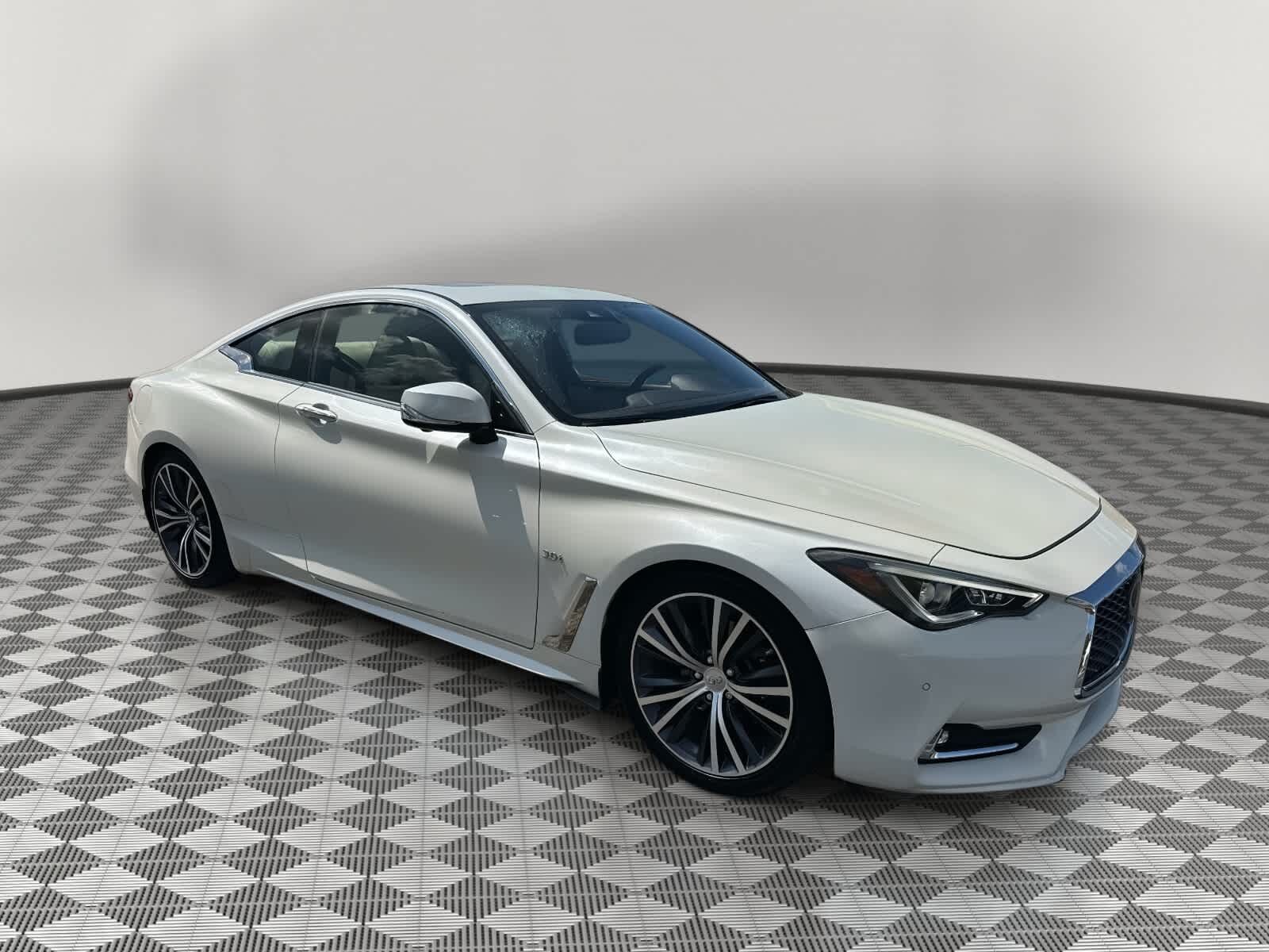 2017 INFINITI Q60