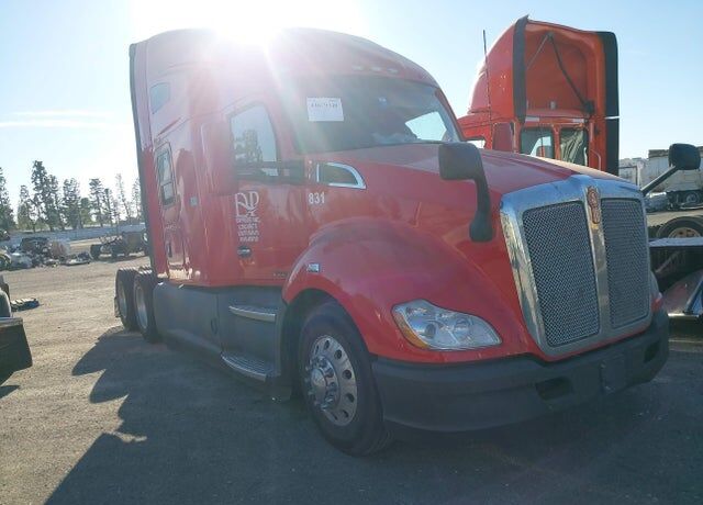 2021 KENWORTH T680