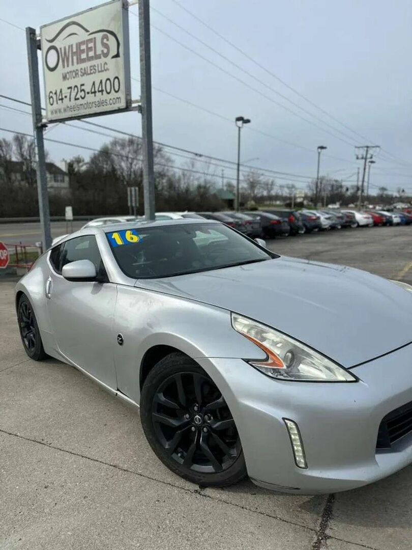 2016 NISSAN 370Z