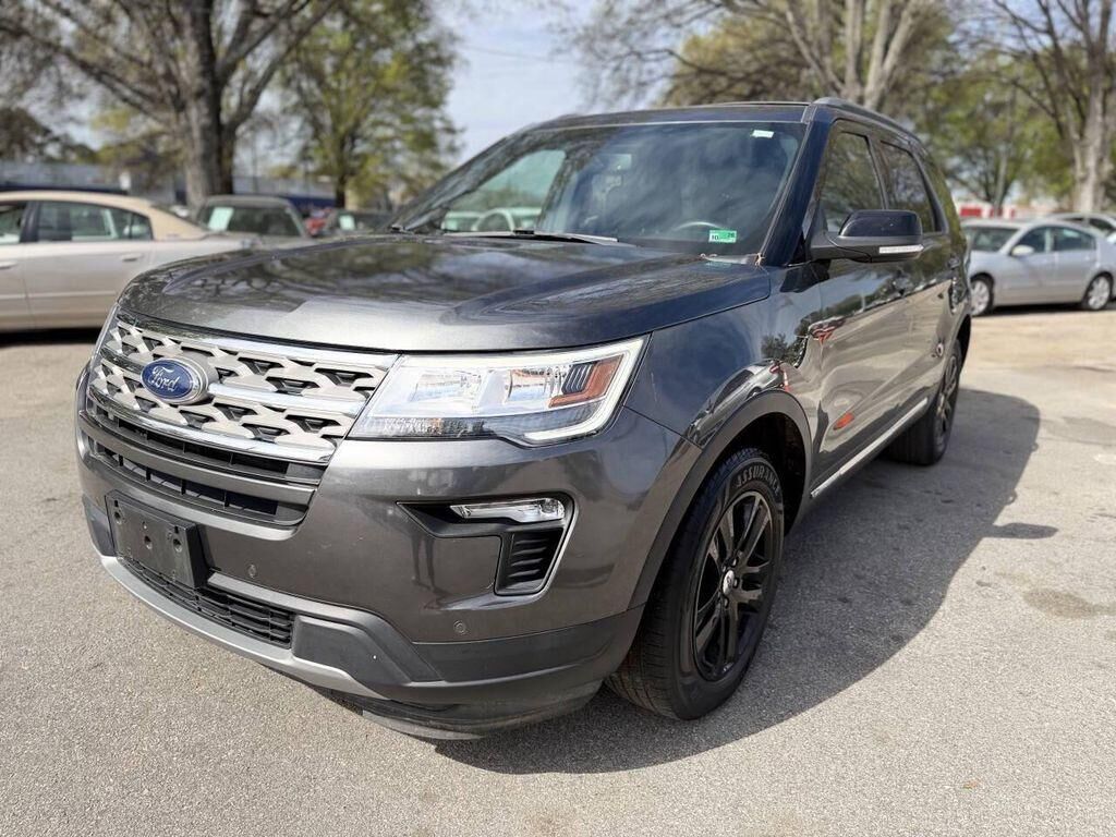 2018 FORD Explorer