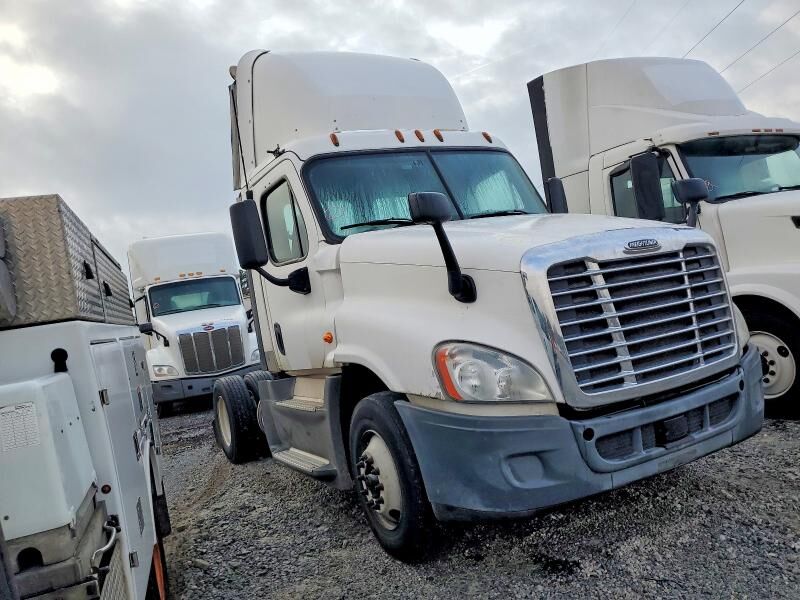 2016 FREIGHTLINER Cascadia