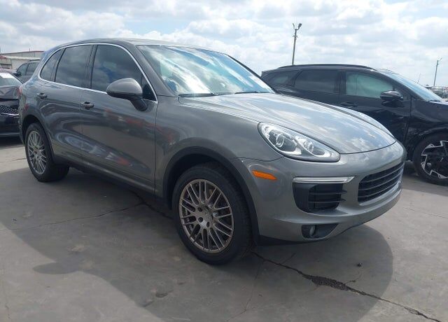 2016 PORSCHE Cayenne