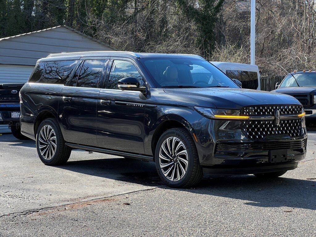 2026 LINCOLN Navigator L