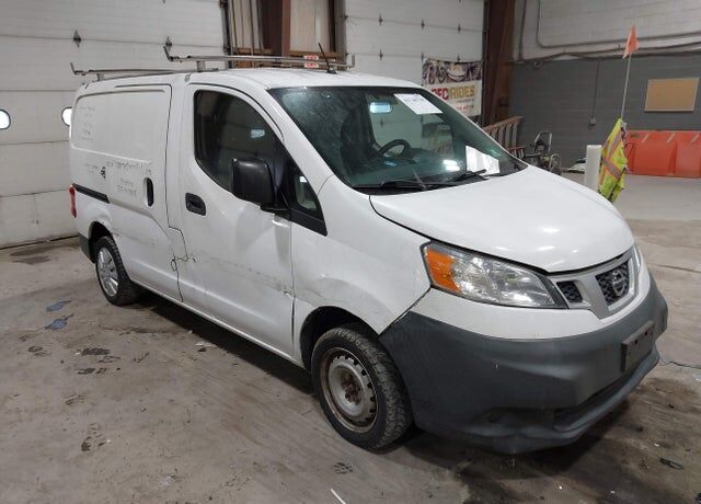 2015 NISSAN NV200