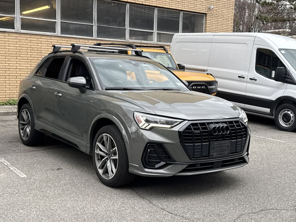 2021 AUDI Q3