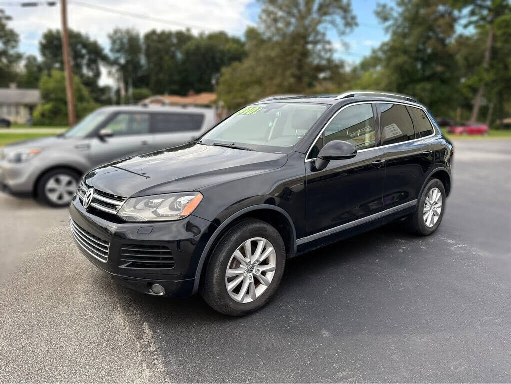 2014 VOLKSWAGEN Touareg