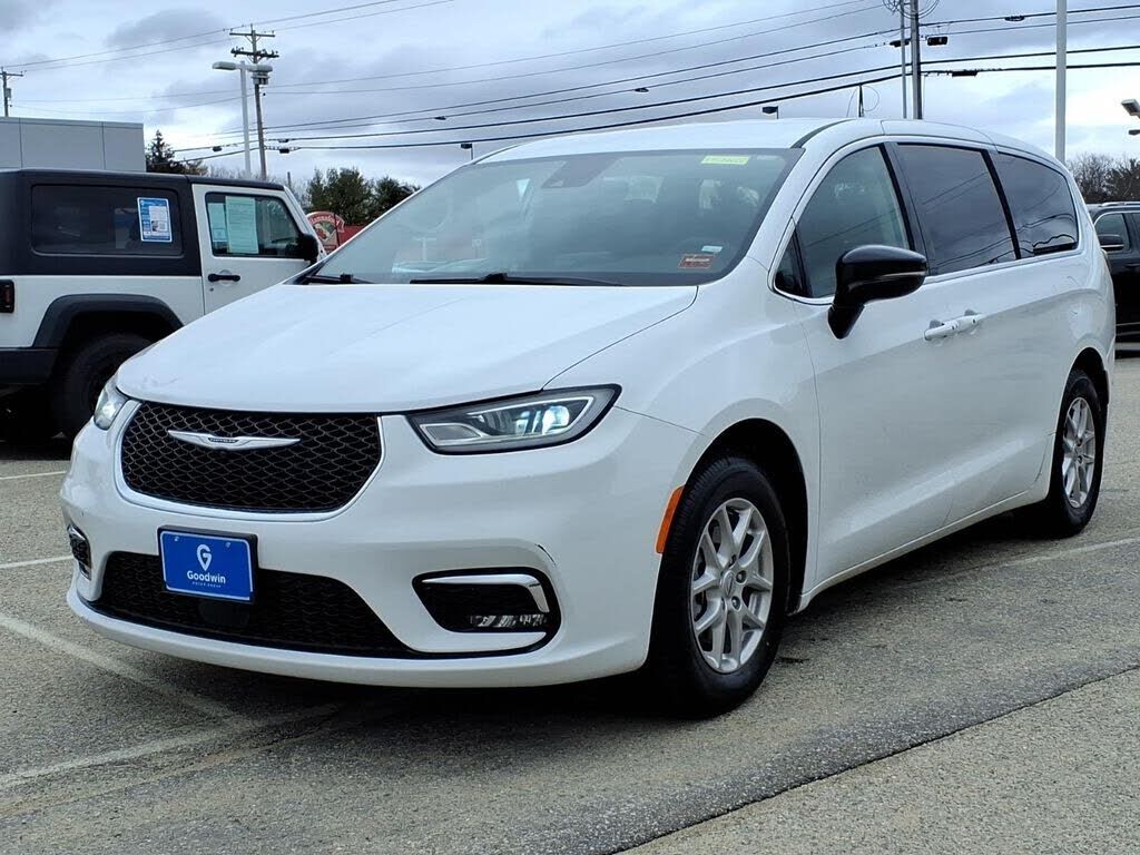 2024 CHRYSLER Pacifica