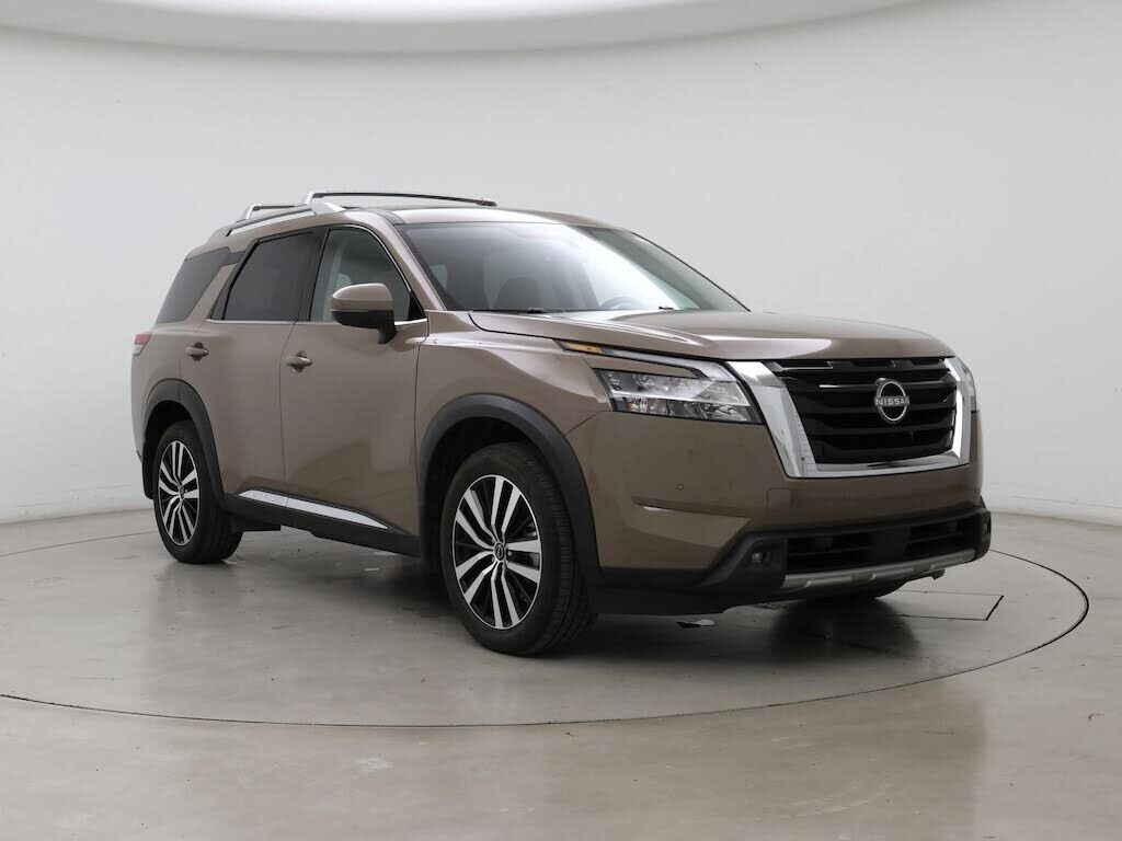 2023 NISSAN Pathfinder