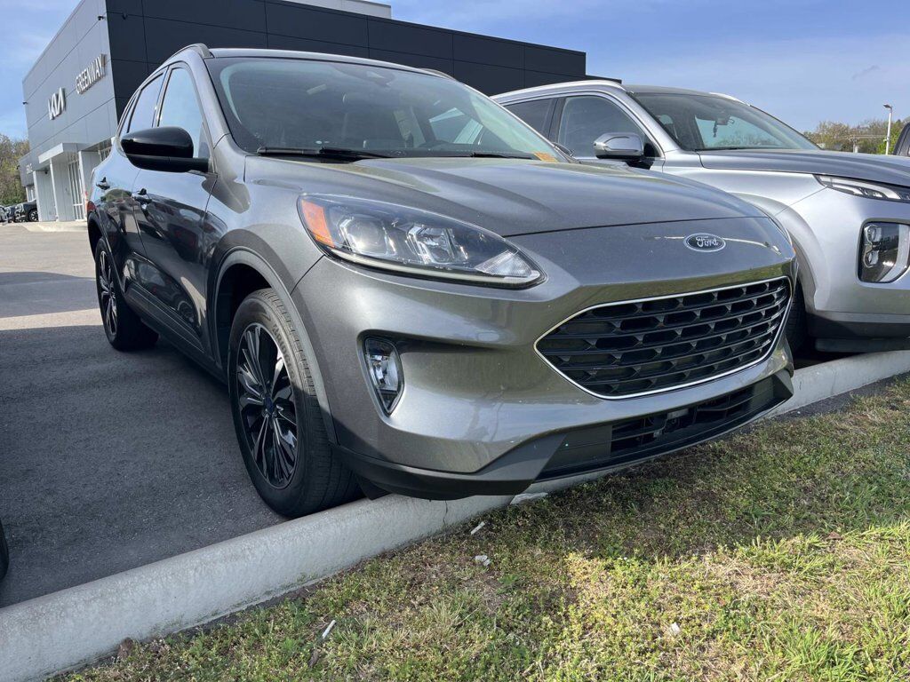 2022 FORD Escape