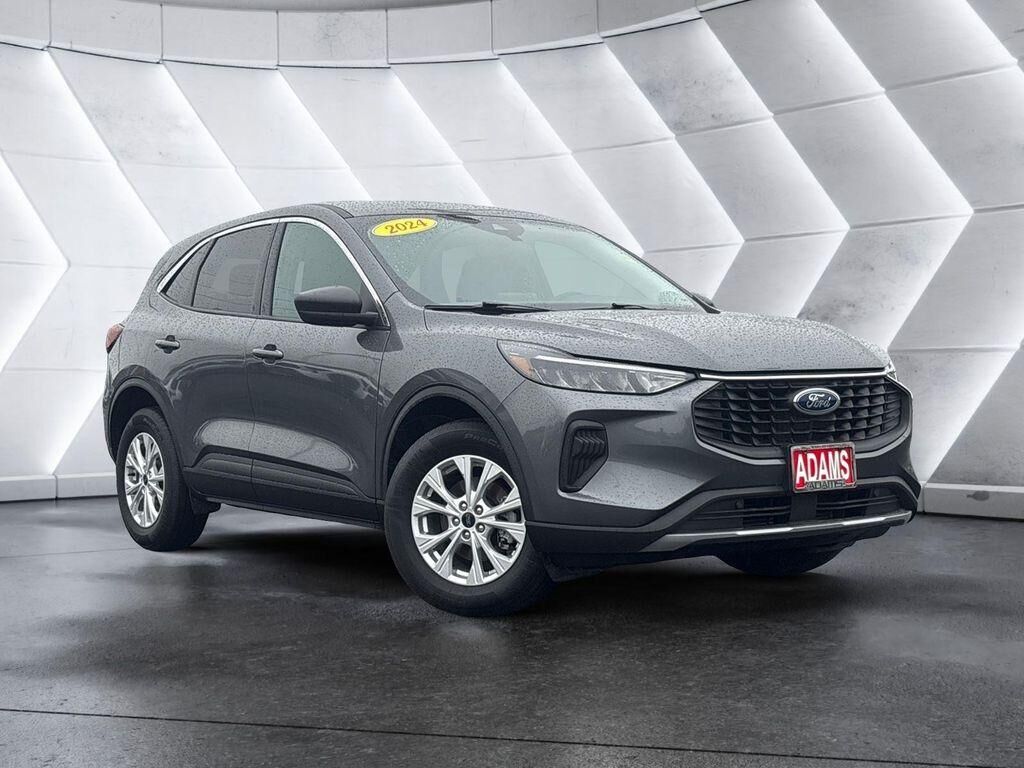 2024 FORD Escape