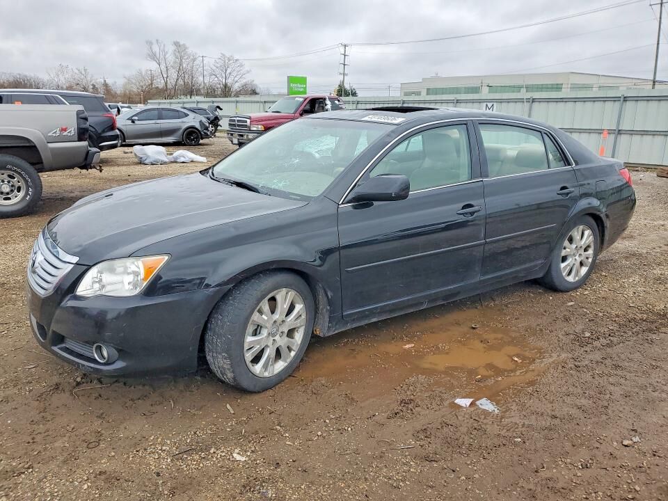 2010 TOYOTA Avalon