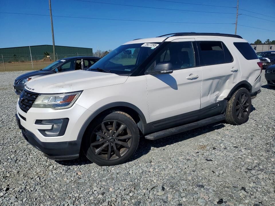 2017 FORD Explorer