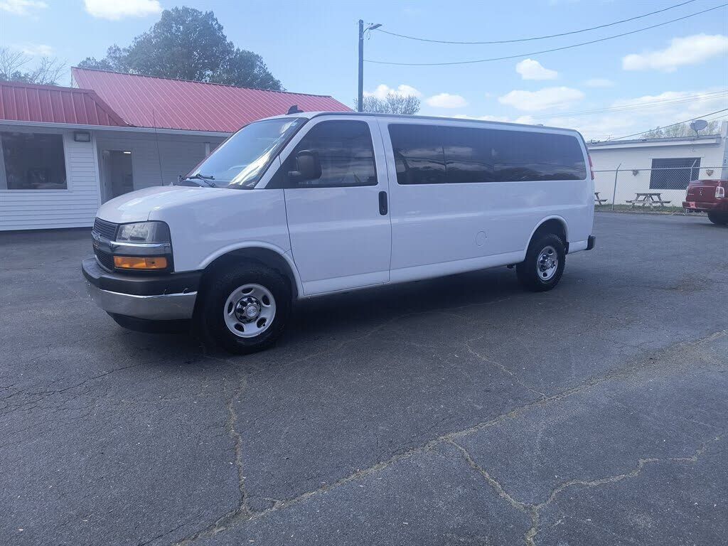 2019 CHEVROLET Express