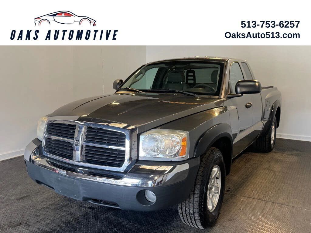 2005 DODGE Dakota