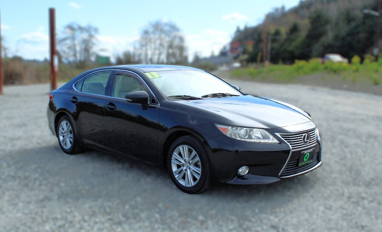 2013 LEXUS ES