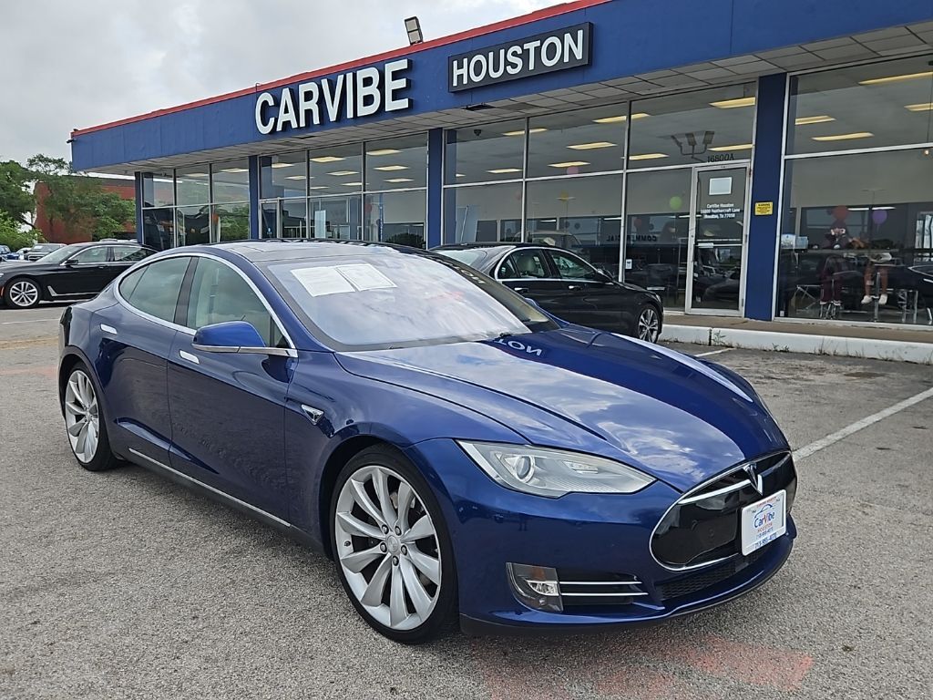 2015 TESLA Model S