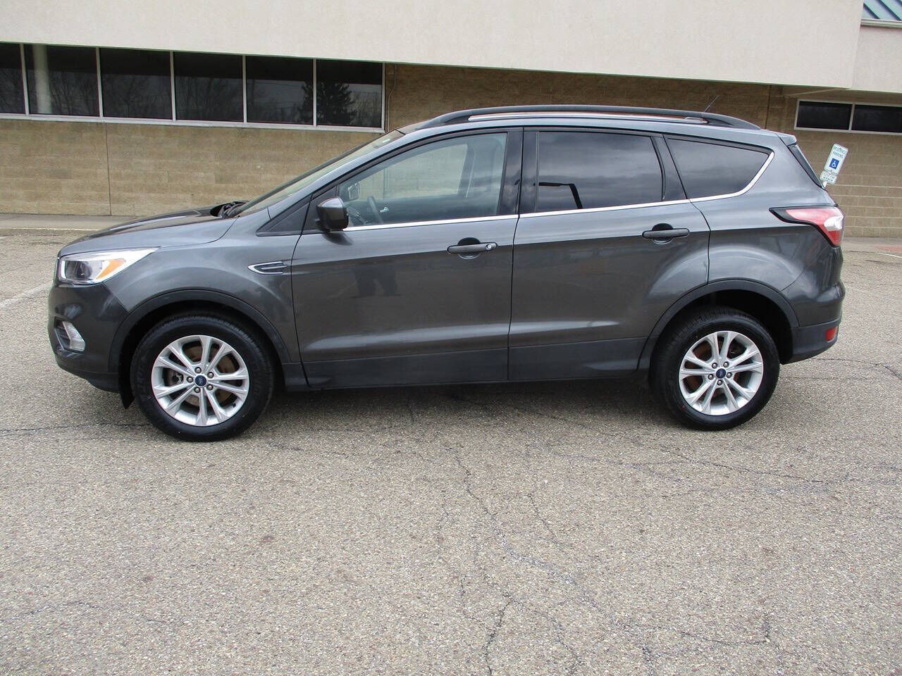 2018 FORD Escape