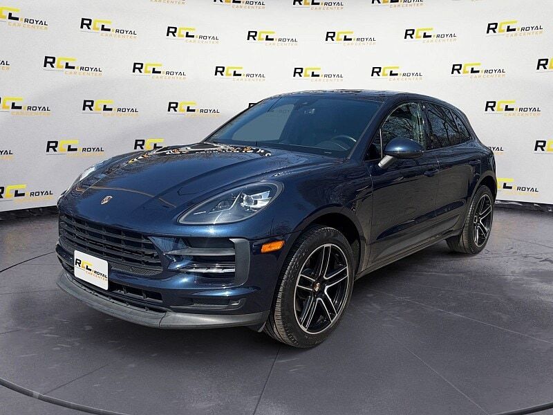 2020 PORSCHE Macan
