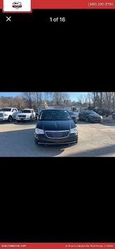 2013 CHRYSLER Town and Country