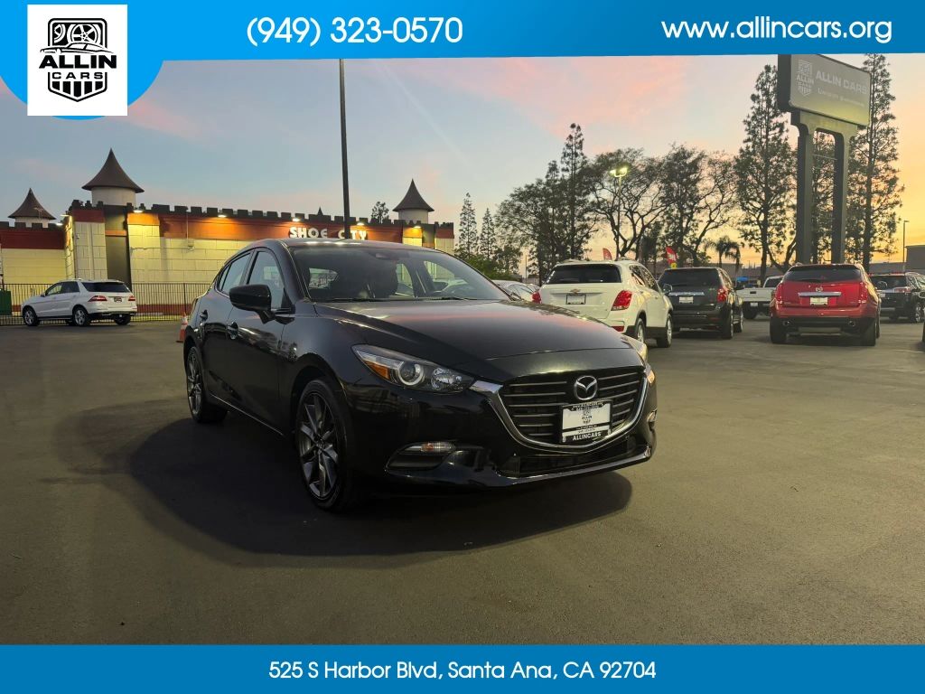 2018 MAZDA Mazda3
