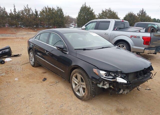 2013 VOLKSWAGEN Passat