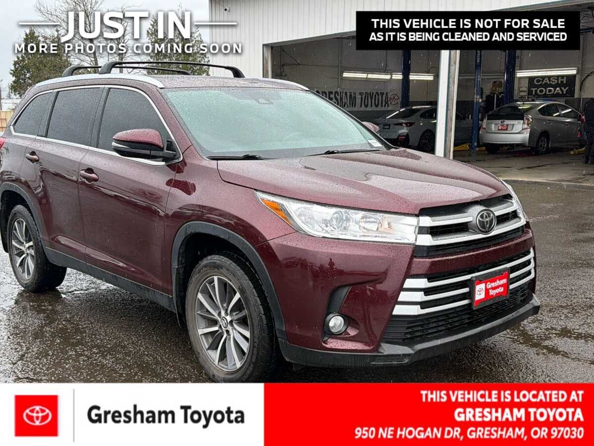 2019 TOYOTA Highlander