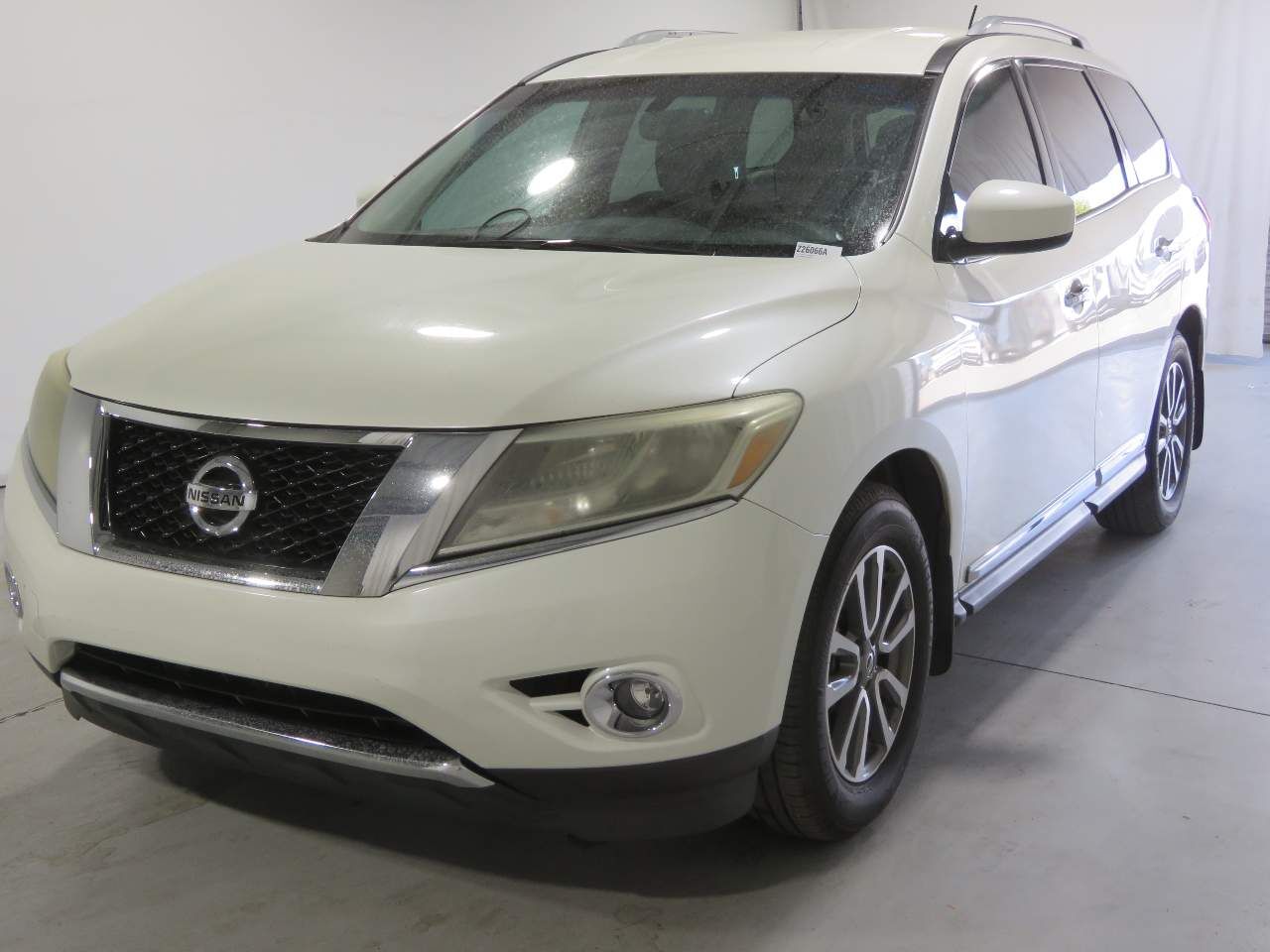 2016 NISSAN Pathfinder