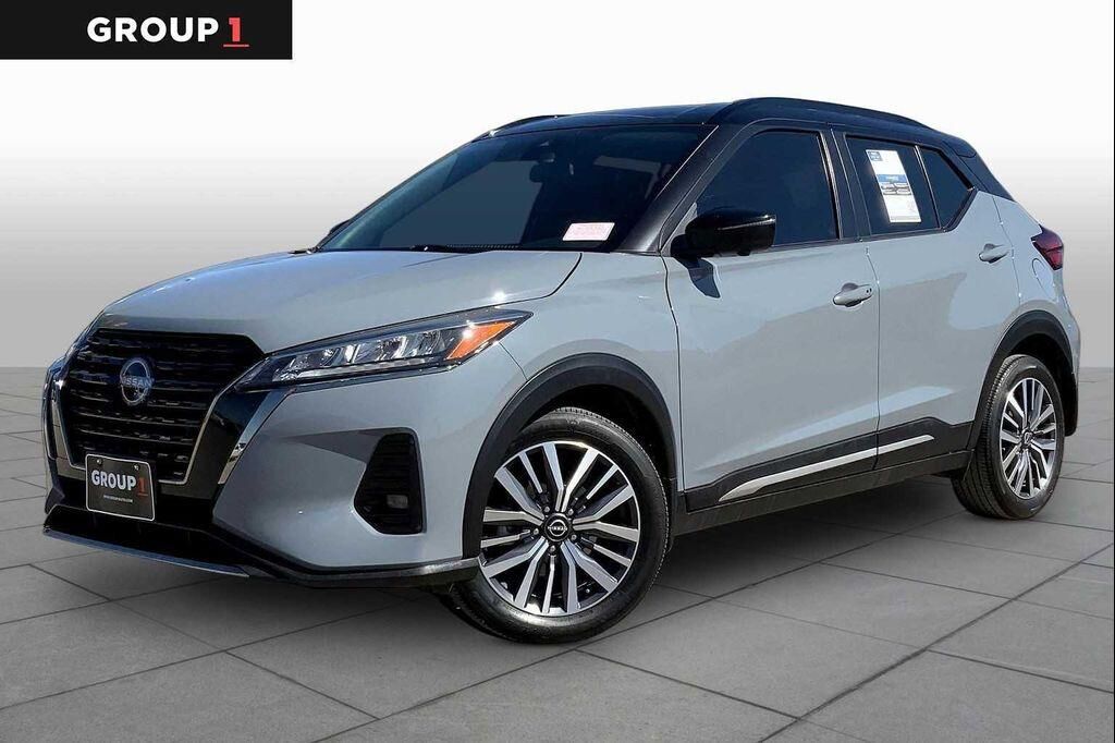2023 NISSAN Kicks