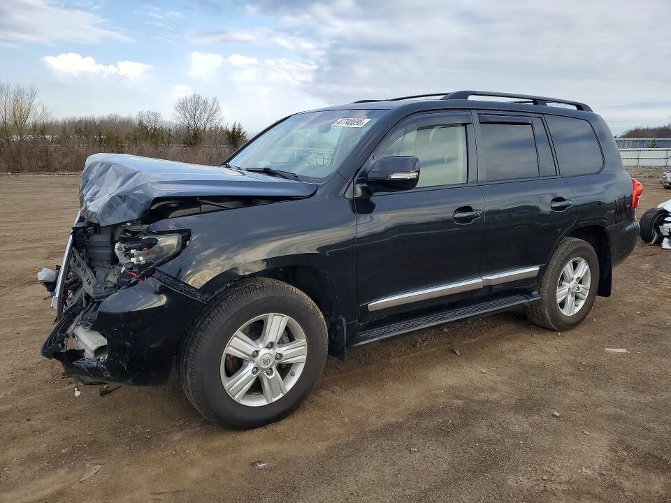 2013 TOYOTA Land Cruiser