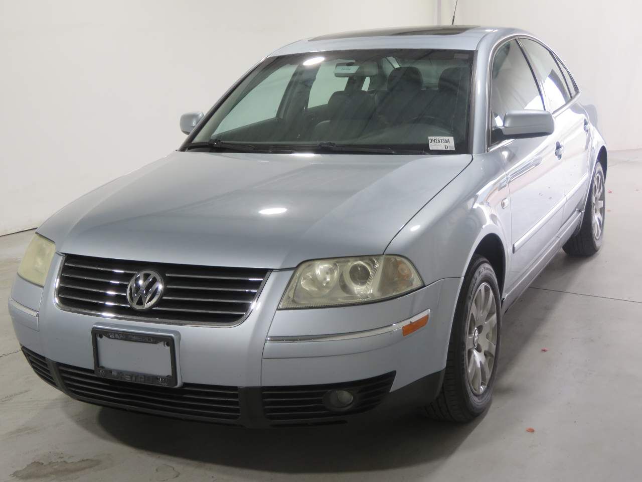 2003 VOLKSWAGEN Passat