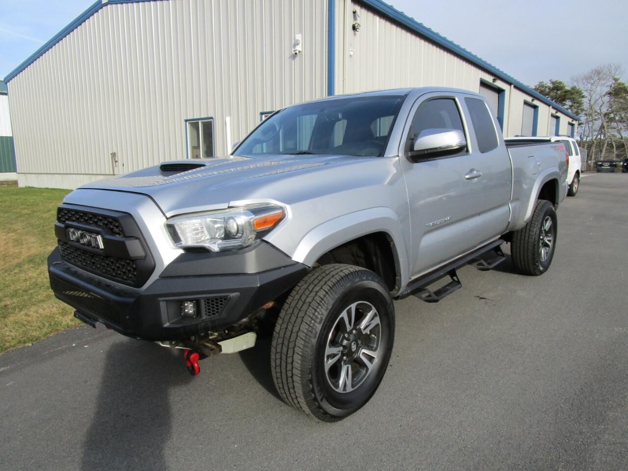 2017 TOYOTA Tacoma