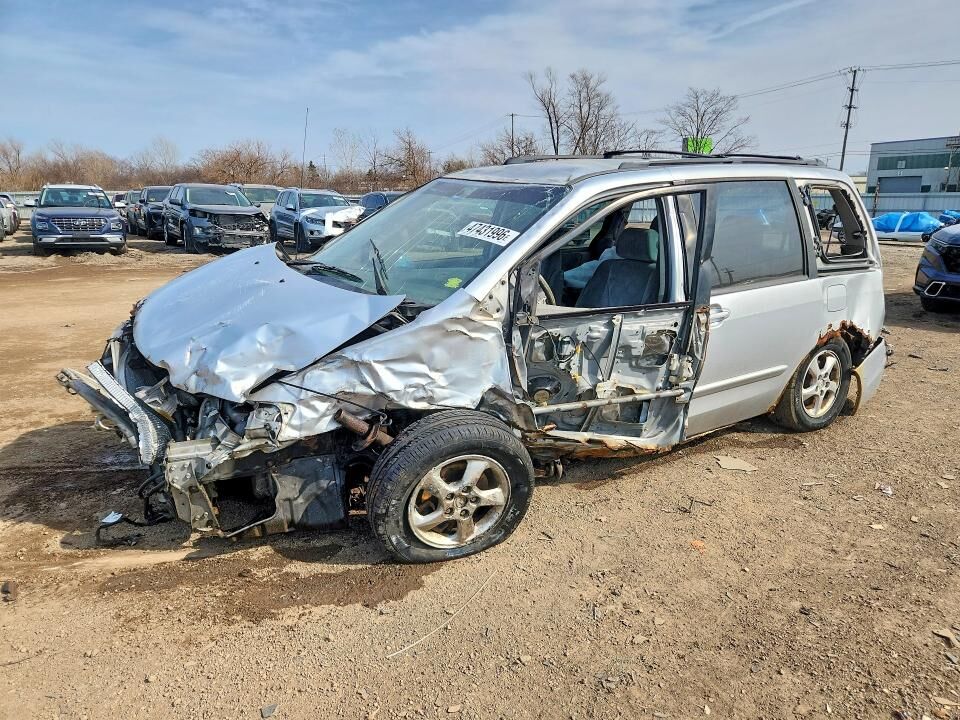 2002 MAZDA MPV