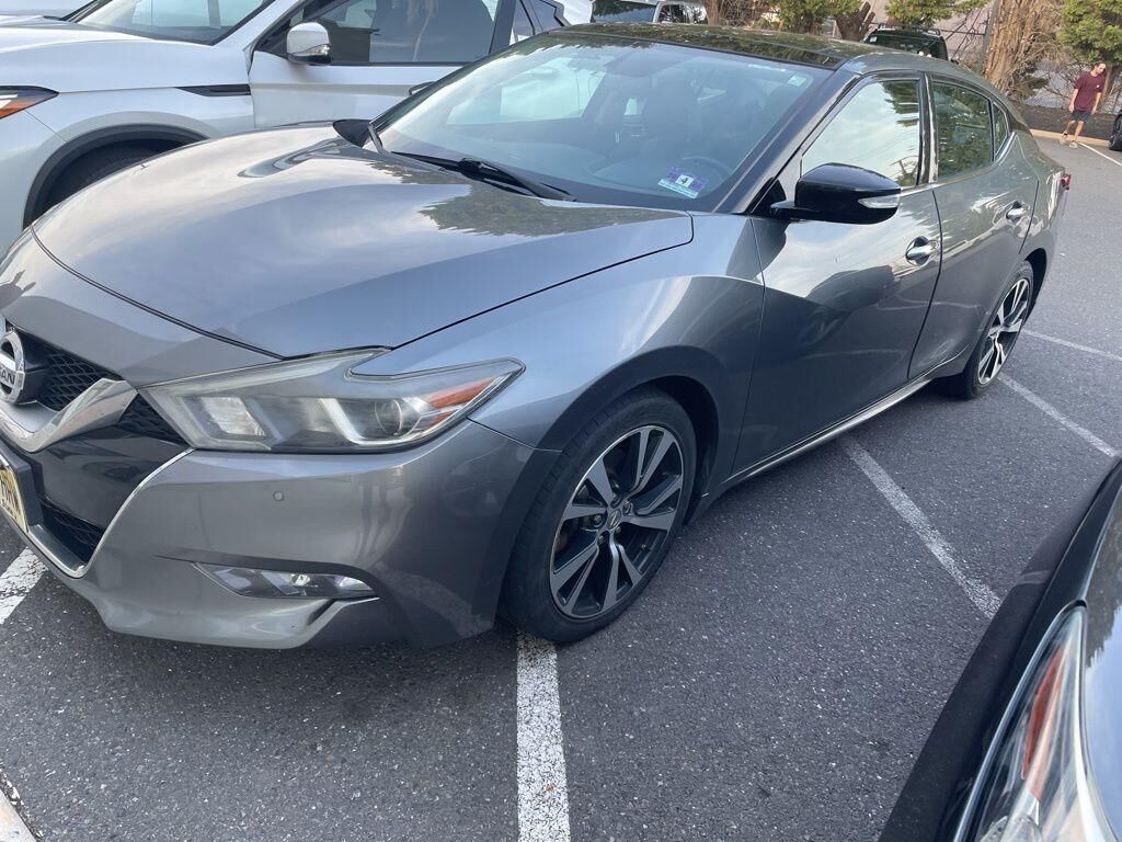 2017 NISSAN Maxima