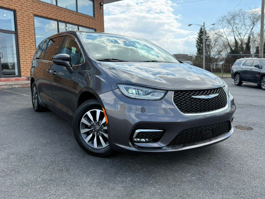 2022 CHRYSLER Pacifica