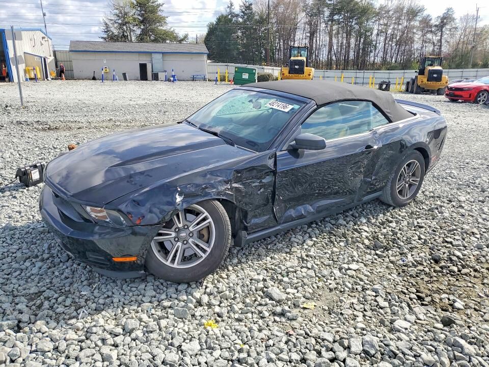 2011 FORD Mustang