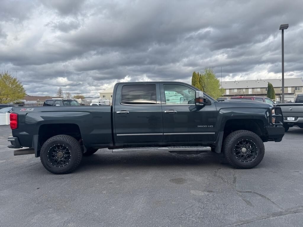 2017 CHEVROLET Silverado