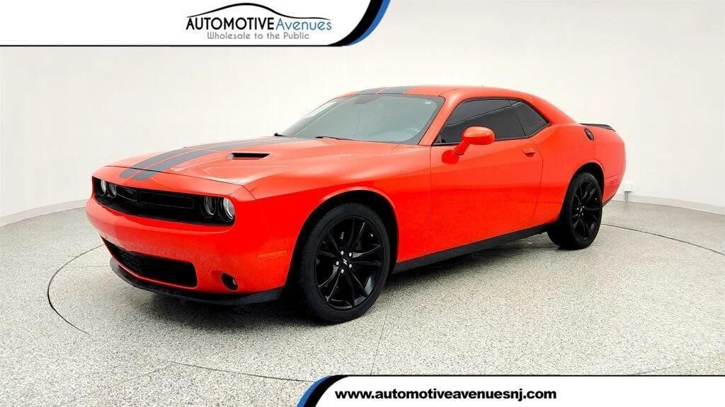 2017 DODGE Challenger