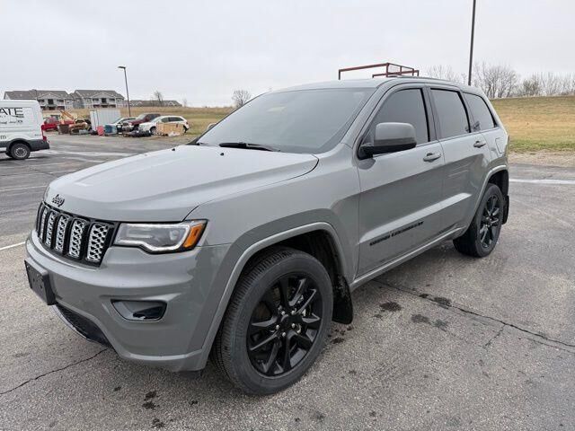 2022 JEEP Grand Cherokee