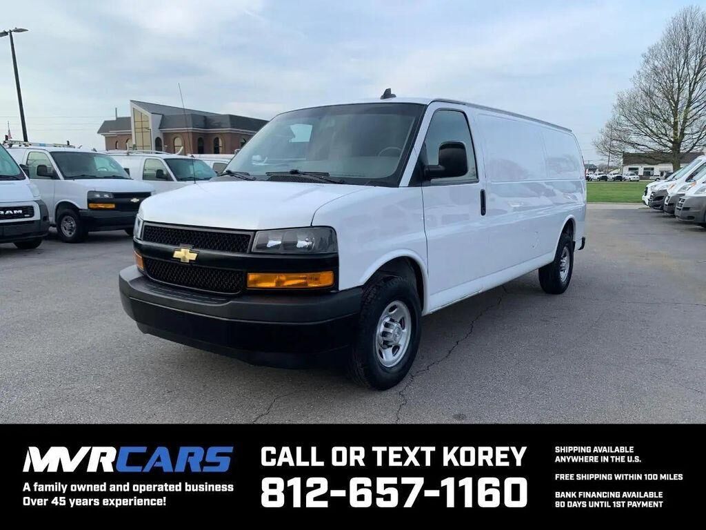 2020 CHEVROLET Express