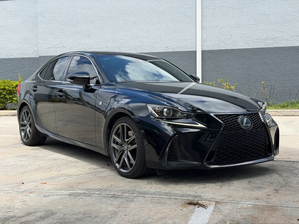 2017 LEXUS IS