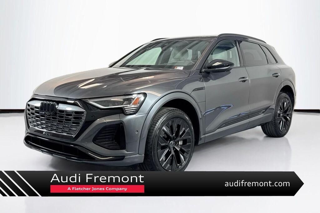2024 AUDI Q8