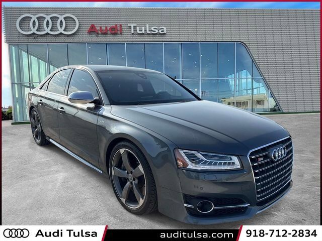 2015 AUDI S8