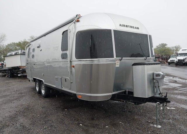 2018 AIRSTREAM Flying Cloud