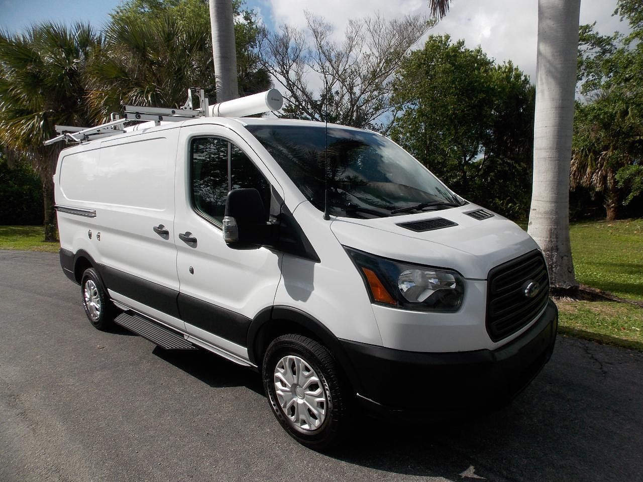 2019 FORD Transit