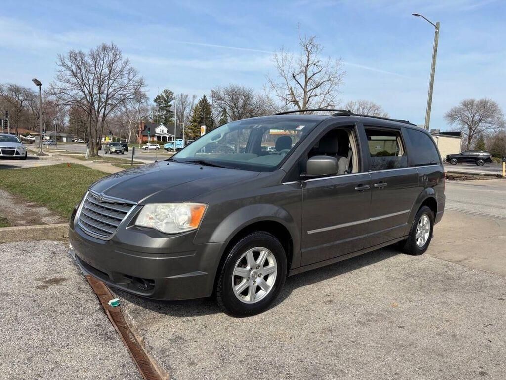 2010 CHRYSLER Town and Country