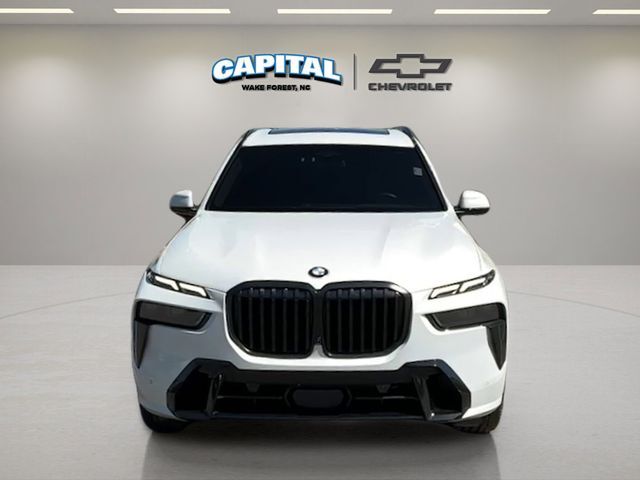 2023 BMW X7