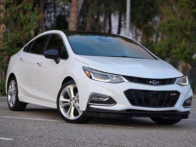 2018 CHEVROLET Cruze